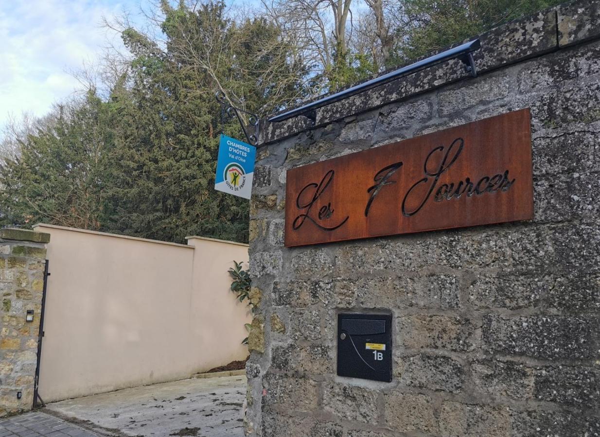 Hotel Les 7 Sources LʼIsle-Adam Exteriér fotografie