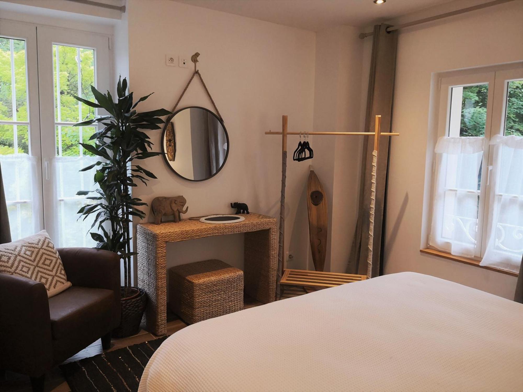 Hotel Les 7 Sources LʼIsle-Adam Pokoj fotografie